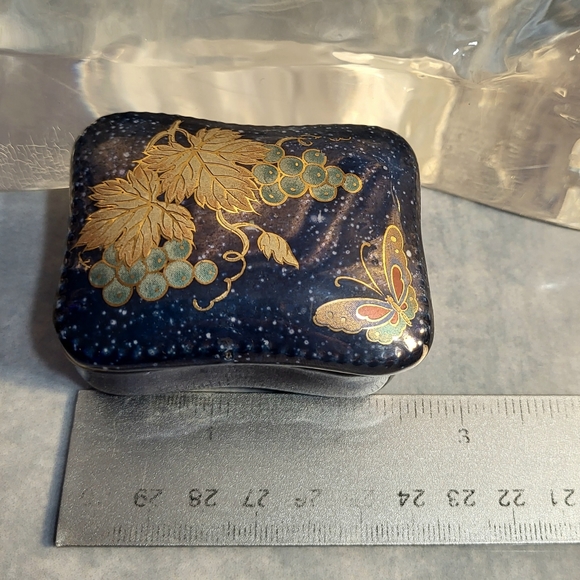 Small Blue Trinket Box with Lid - Picture 2 of 13